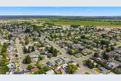 716 Aspen Drive, Yuba City, CA 95991 - Photo 42