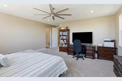 8476 Bolcetto Circle, Elk Grove, CA 95757 - Photo 32