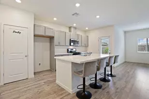 1335 S Kestrel Ln, Stockton, CA 95215 - Photo 18