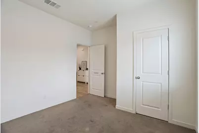 1335 S Kestrel Lane, Stockton, CA 95215 - Photo 10