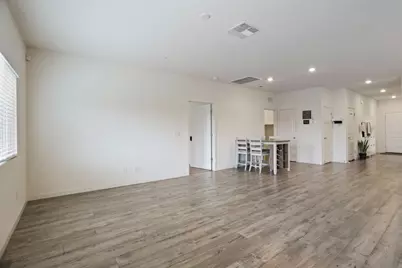 1335 S Kestrel Lane, Stockton, CA 95215 - Photo 14