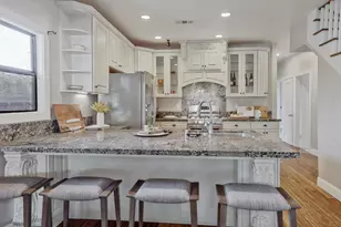 2715 57th St, Sacramento, CA 95817 - Photo 10