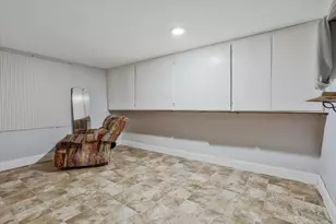 2715 57th St, Sacramento, CA 95817 - Photo 24