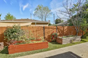 2715 57th St, Sacramento, CA 95817 - Photo 42