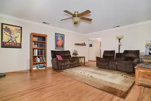1208 Rose Tree Wy, Sacramento, CA 95831 - Photo 10