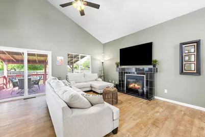 150 Creekside Circle, Sacramento, CA 95823 - Photo 6