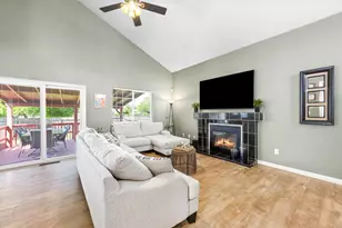 150 Creekside Cir, Sacramento, CA 95823 - Photo 6