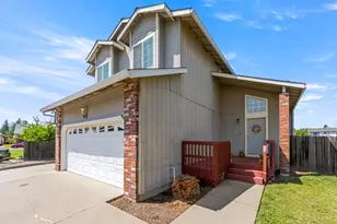 150 Creekside Cir, Sacramento, CA 95823 - Photo 2