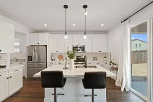 10469 Fendi Wy, Elk Grove, CA 95757 - Photo 2