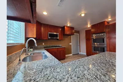 5010 Powerline Road #D, Olivehurst, CA 95961 - Photo 4