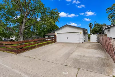7116 Canaveral Way, North Highlands, CA 95660 - Photo 2