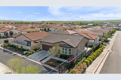 6589 Primavera Lane, El Dorado Hills, CA 95762 - Photo 32