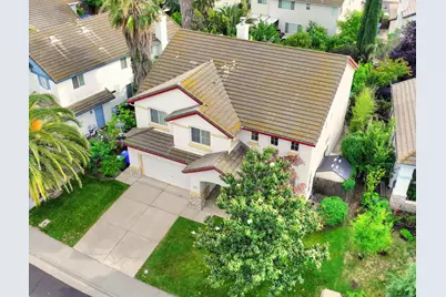 8897 Shasta Lily Drive, Elk Grove, CA 95624 - Photo 2