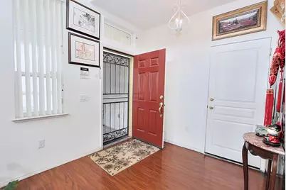 8897 Shasta Lily Drive, Elk Grove, CA 95624 - Photo 6