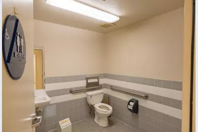 401 Lesher Drive #F, Merced, CA 95341 - Photo 16