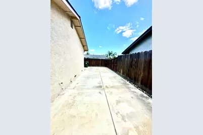 594 Parkwood Drive, Manteca, CA 95336 - Photo 10