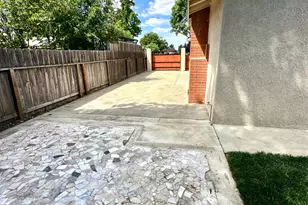 594 Parkwood Dr, Manteca, CA 95336 - Photo 14