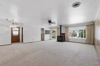 1042 Jay Street, Olivehurst, CA 95961 - Photo 14