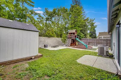 7136 Ryan Taylor Way, Citrus Heights, CA 95621 - Photo 32