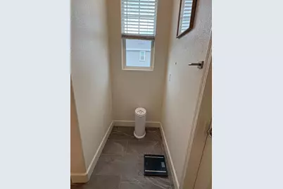 8160 Oxbow Landing Loop, Roseville, CA 95747 - Photo 14