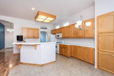 4910 Westham Way, Elk Grove, CA 95758 - Photo 10