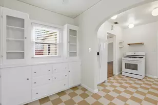 1901 39th St, Sacramento, CA 95816 - Photo 12