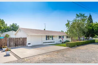 408 1st Street, Arbuckle, CA 95912 - Photo 2