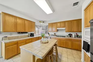 10001 Silver Legend Ct, Sacramento, CA 95829 - Photo 18