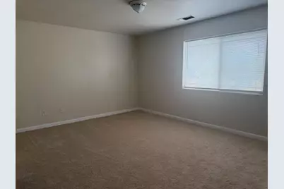 7500 Williwaw Lane, Sacramento, CA 95828 - Photo 10