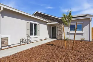 402 Kittyhawk Dr, Colusa, CA 95932 - Photo 2