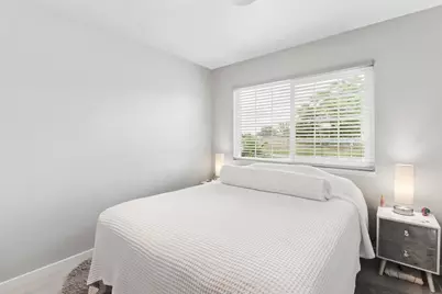 987 Island Avenue, Olivehurst, CA 95961 - Photo 16