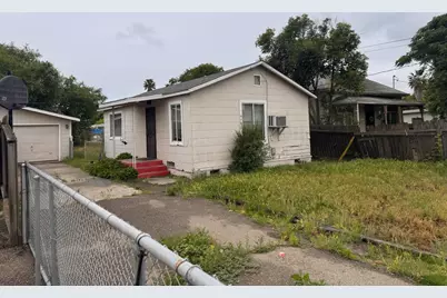 450 Shilling Avenue, Lathrop, CA 95330 - Photo 2