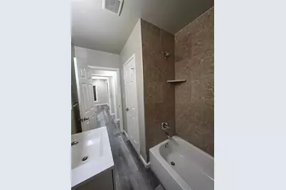 5748 Nina Way, Sacramento, CA 95824 - Photo 16