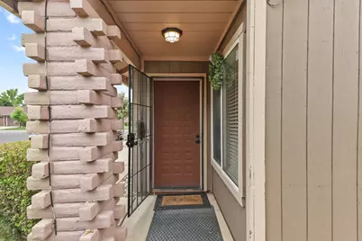 7803 Orchard Woods Circle, Sacramento, CA 95828 - Photo 2
