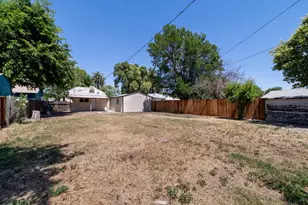 632 W 25th St, Merced, CA 95340 - Photo 30