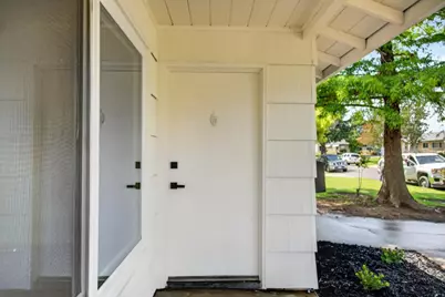1924 Edwin, Sacramento, CA 95815 - Photo 8