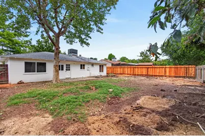1924 Edwin, Sacramento, CA 95815 - Photo 36