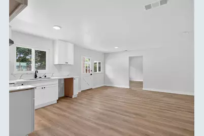 1924 Edwin, Sacramento, CA 95815 - Photo 20