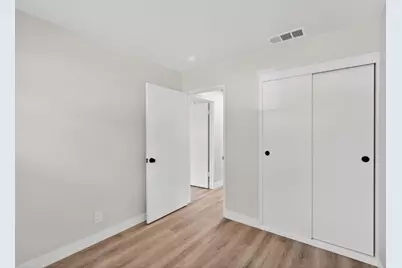 1924 Edwin, Sacramento, CA 95815 - Photo 24