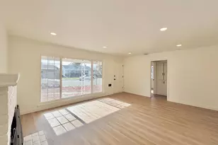 5653 Bradd Wy, Sacramento, CA 95822 - Photo 4