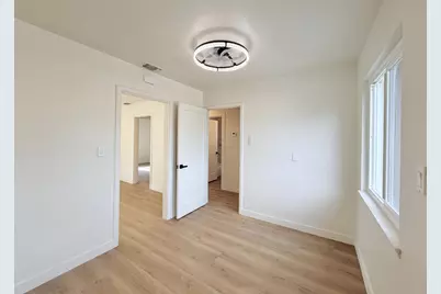 5653 Bradd Way, Sacramento, CA 95822 - Photo 12