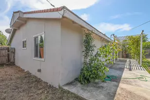 2065 Niantic Way, Sacramento, CA 95822 - Photo 38