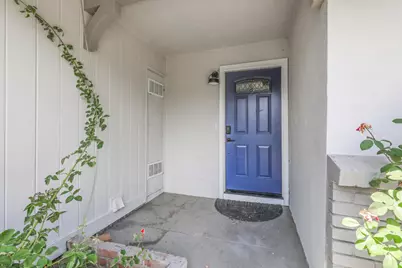 2065 Niantic Way, Sacramento, CA 95822 - Photo 6