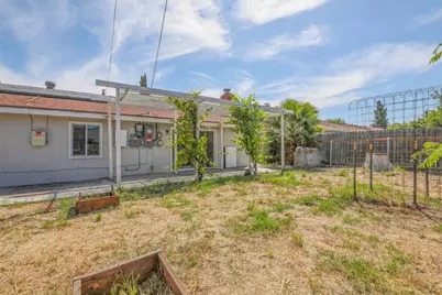 2065 Niantic Way, Sacramento, CA 95822 - Photo 28
