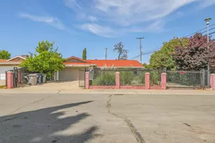 2065 Niantic Way, Sacramento, CA 95822 - Photo 1