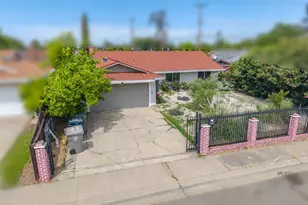 2065 Niantic Way, Sacramento, CA 95822 - Photo 32