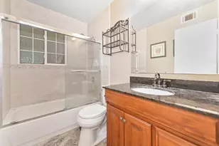6929 Silverthorne Cir, Sacramento, CA 95842 - Photo 24