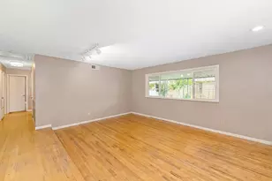 6929 Silverthorne Cir, Sacramento, CA 95842 - Photo 6