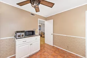 6929 Silverthorne Cir, Sacramento, CA 95842 - Photo 12