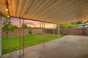 6929 Silverthorne Cir, Sacramento, CA 95842 - Photo 30